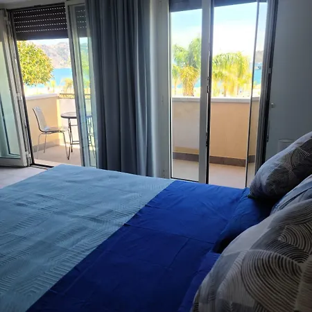 Il Balcone Sul Mare Апартаменты Джардини-Наксос